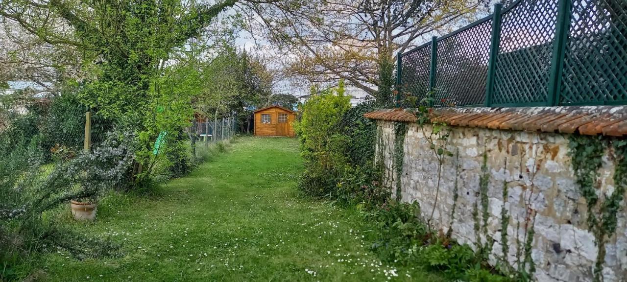 Villa Capucine: Charming Town House with Garden in Vernon-Giverny Vernon  Exterior photo